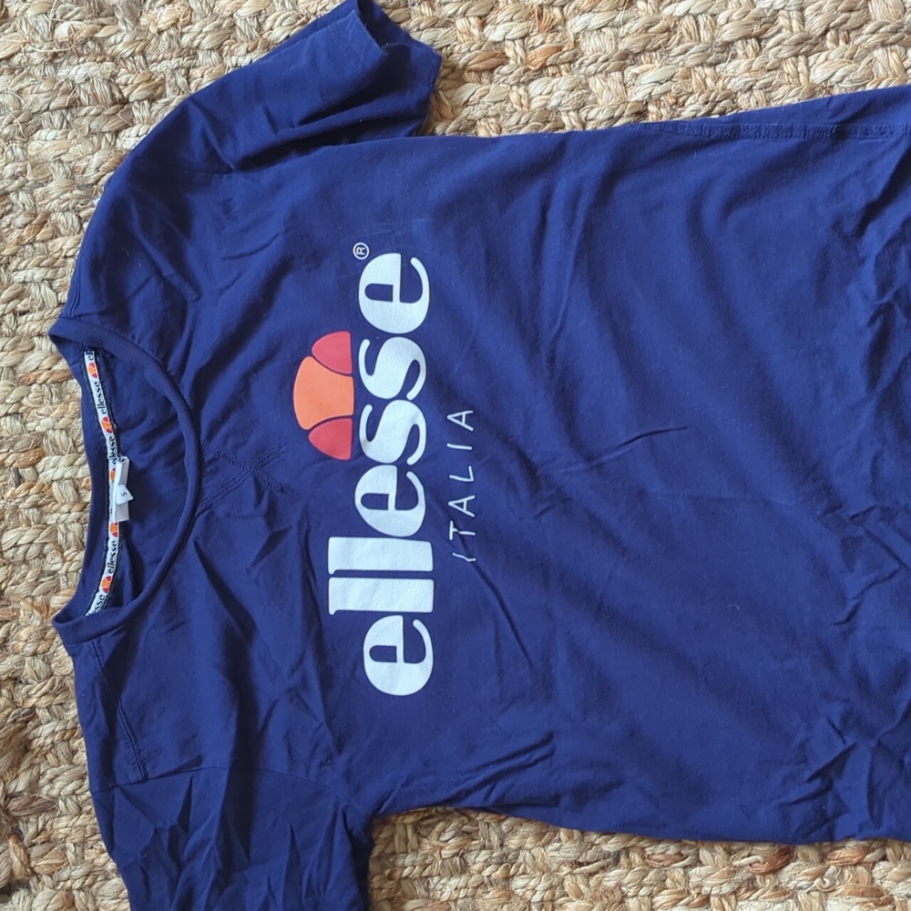 Men's Ellesse size S tee